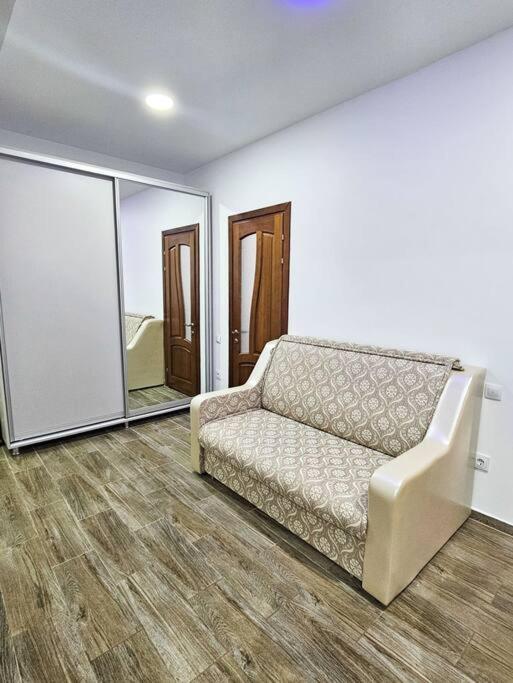 2 Bedroom Central Apartment Кишинёв Экстерьер фото